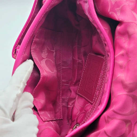 COACH Y2K (2002) Hot Pink Soho Buckle Flap Bag Purse Style #1446 Magenta Vintage - Picture 11 of 15